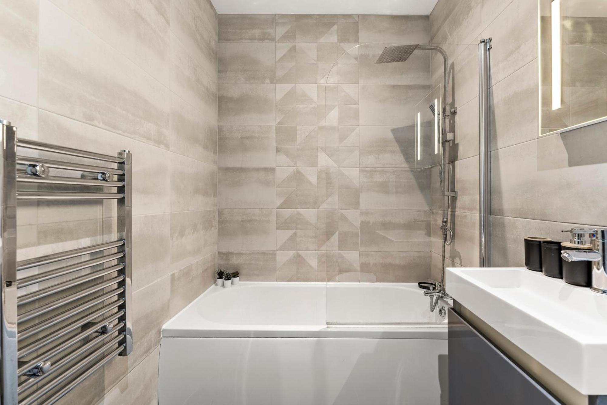 Comfortable 2-Bedroom Stay In NWI Eksteriør bilde